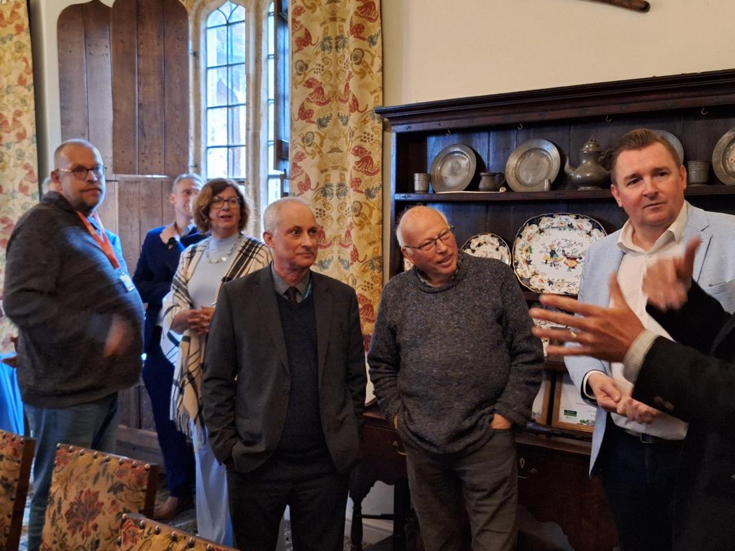 Foto van gesprekken met stakeholders